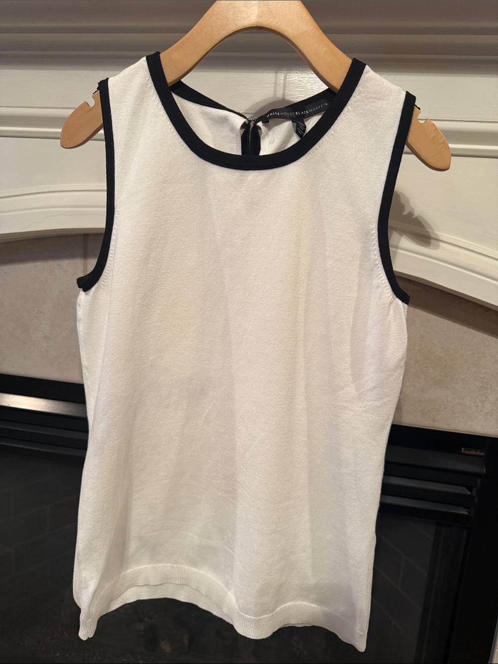 White House Black Market White Tank with Black Trim Pearl Back Latch with Ribbon